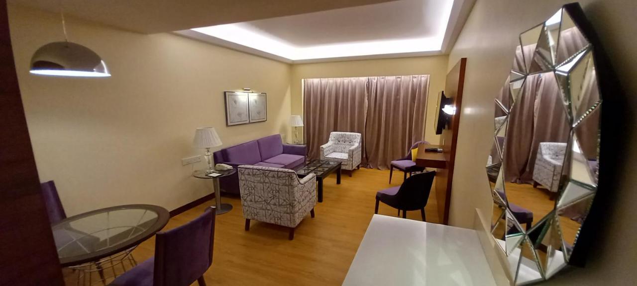 Hotel Manjeera Sarovar Premiere Rājahmundry Exteriér fotografie