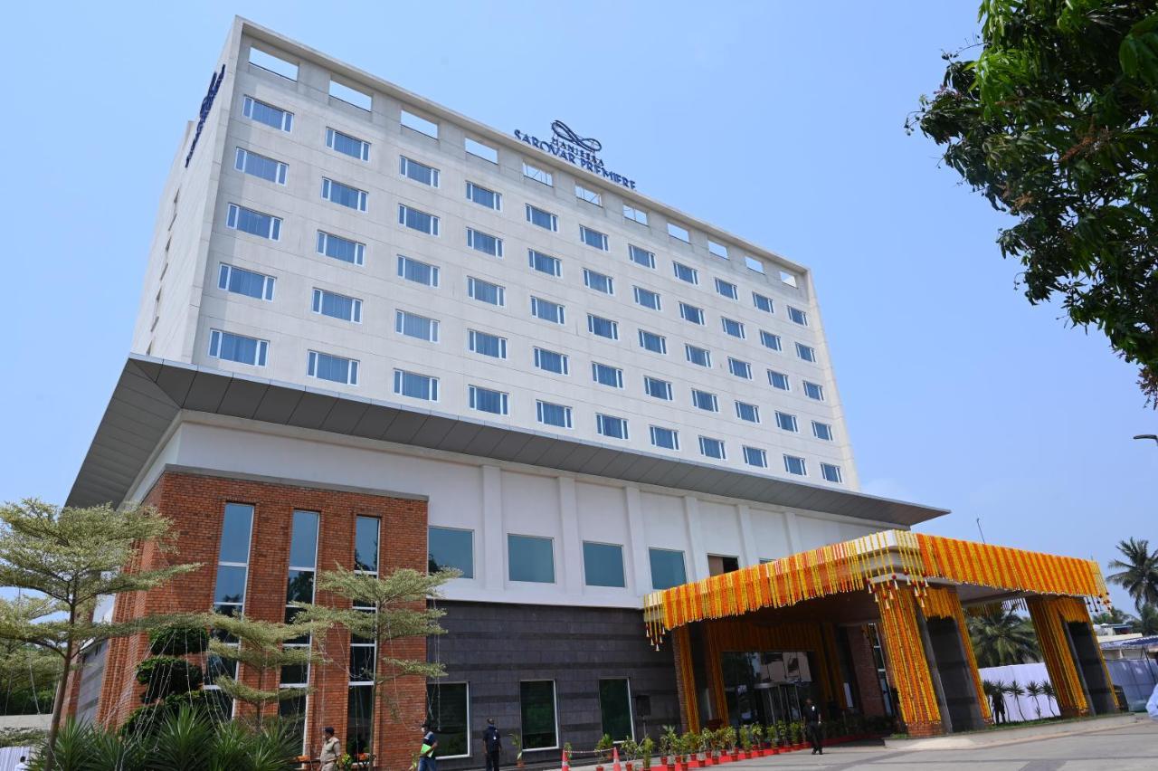 Hotel Manjeera Sarovar Premiere Rājahmundry Exteriér fotografie