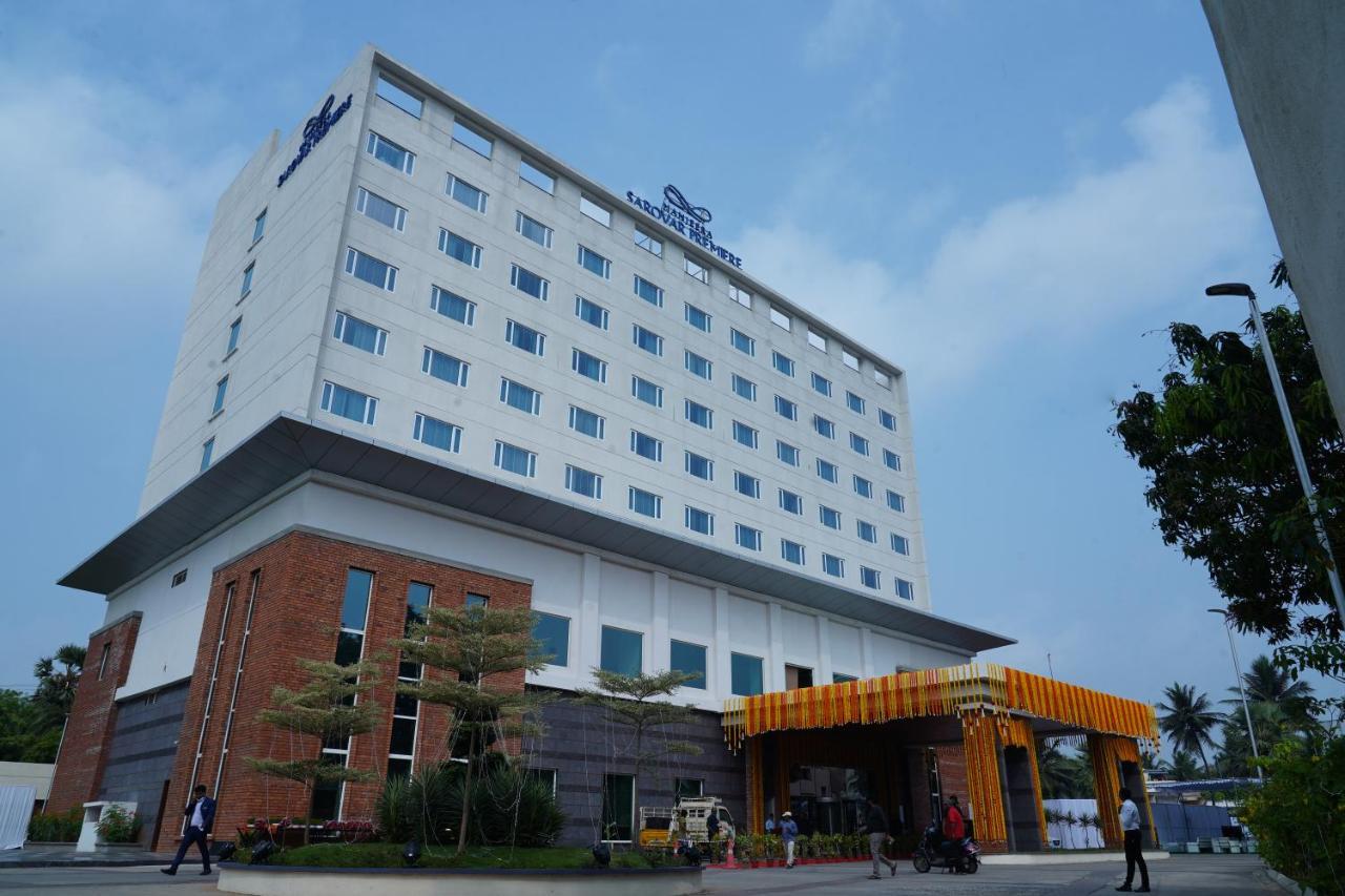 Hotel Manjeera Sarovar Premiere Rājahmundry Exteriér fotografie