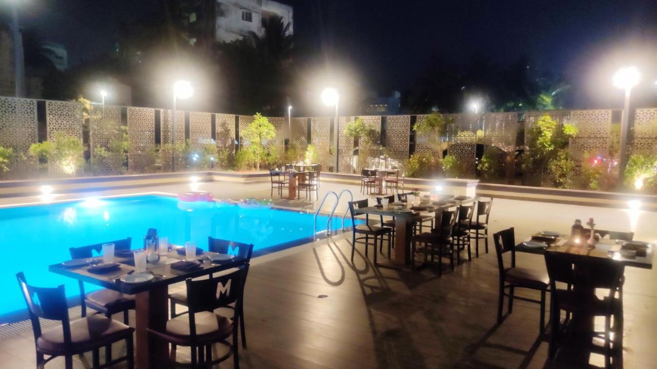 Hotel Manjeera Sarovar Premiere Rājahmundry Exteriér fotografie